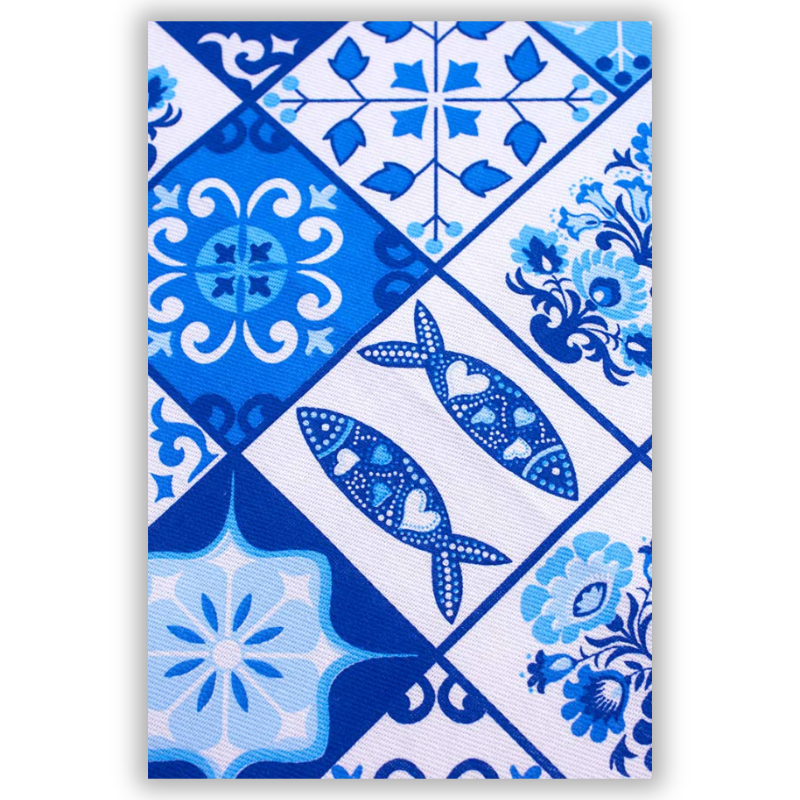Cotton kitchen towel from Portugal color tiles and sardines, gift from Portugal, portuguese souvenir, Portuguese home decor, decorative tea towel Lisbon