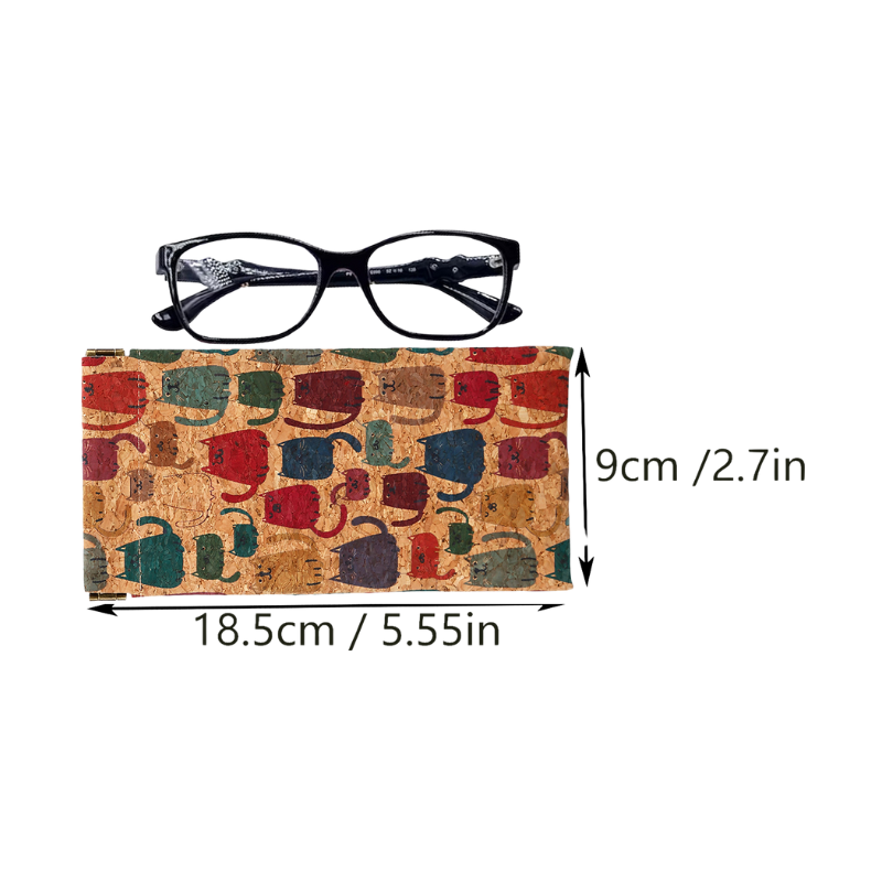 Size view of the cork glasses case, soft and vegan-friendly, sunglasses pouch with cats pattern, perfect cat lover gift
